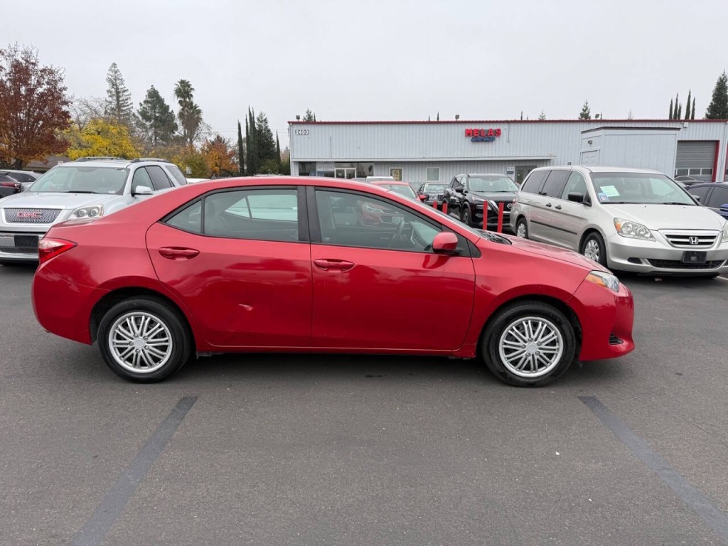 2017 Toyota Corolla Image 4