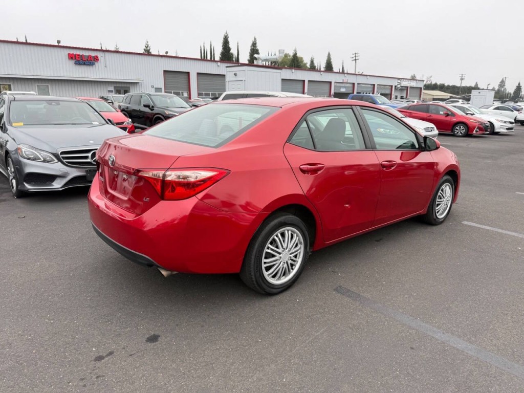 2017 Toyota Corolla Image 5