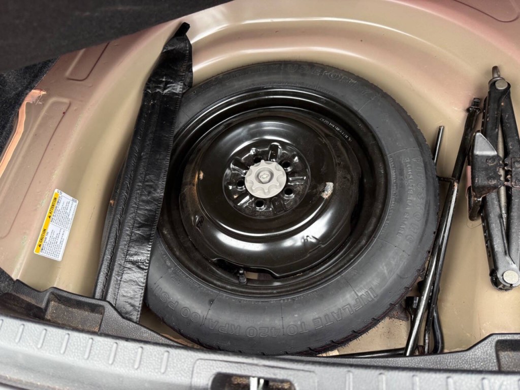 2017 Toyota Corolla Image 23