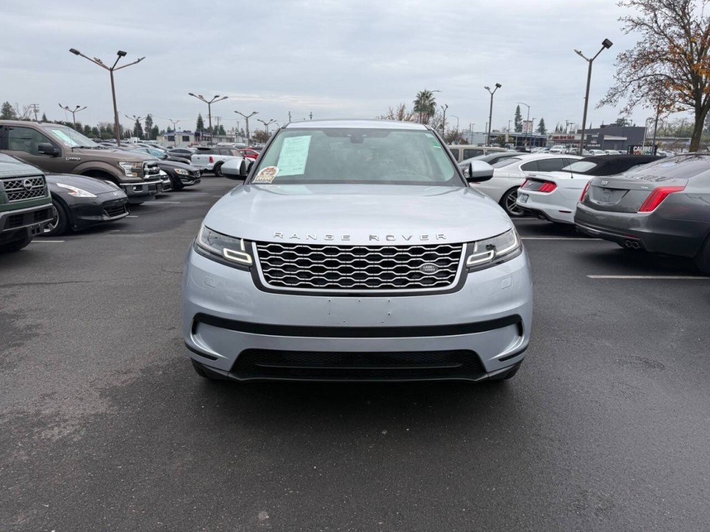 2018 Land Rover Range Rover Image 2