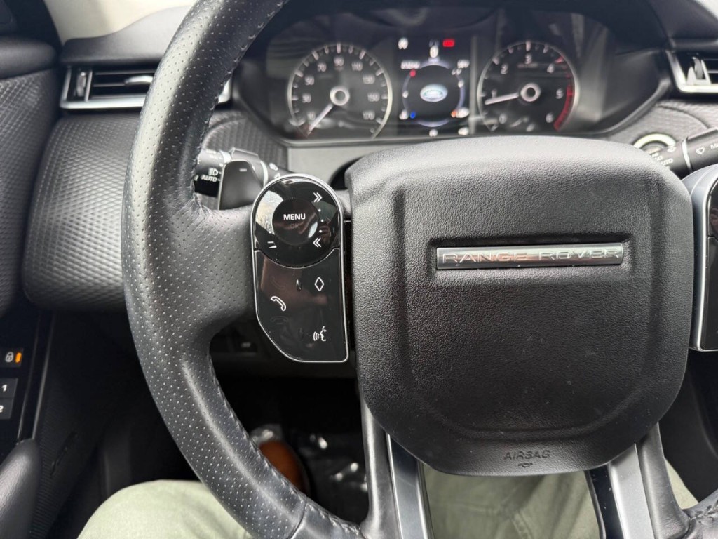 2018 Land Rover Range Rover Image 21