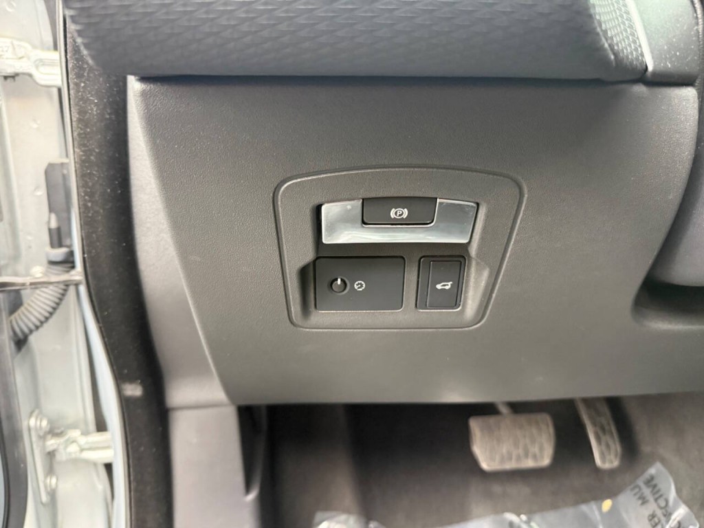 2018 Land Rover Range Rover Image 27