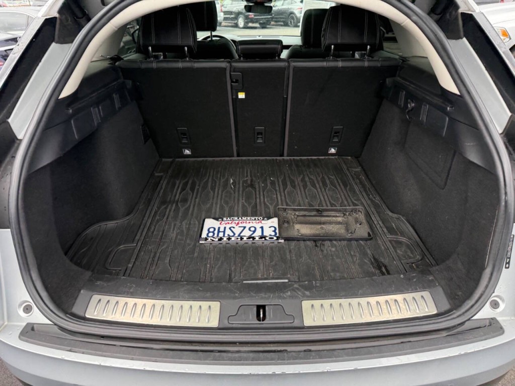 2018 Land Rover Range Rover Image 31