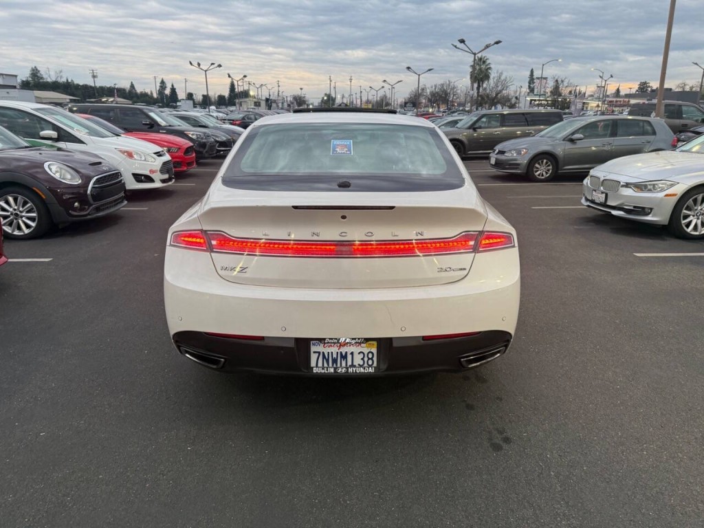 2013 Lincoln MKZ Image 6