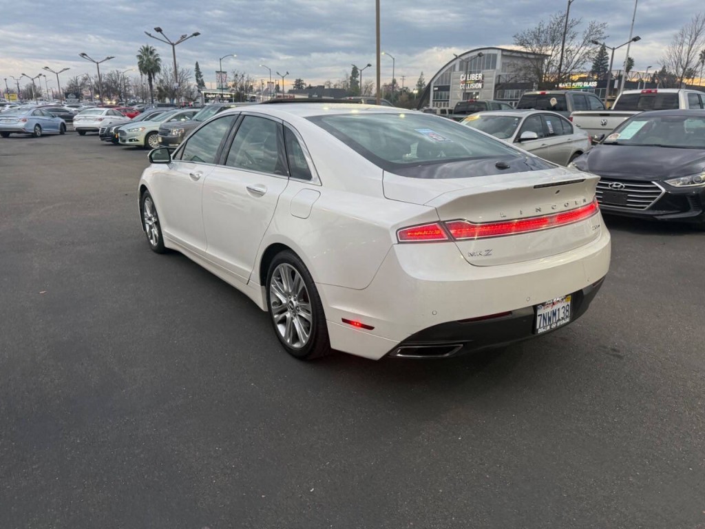 2013 Lincoln MKZ Image 7
