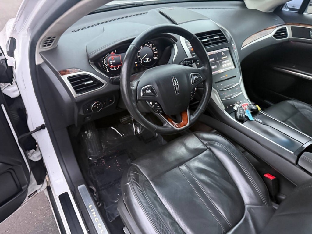 2013 Lincoln MKZ Image 15