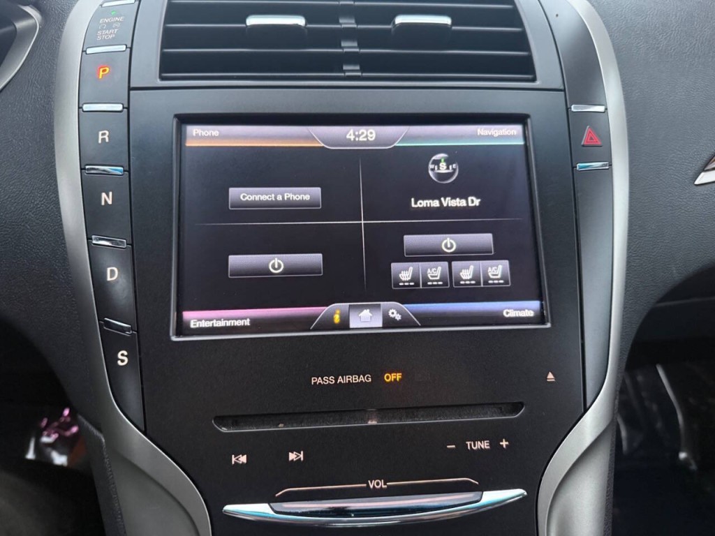 2013 Lincoln MKZ Image 19