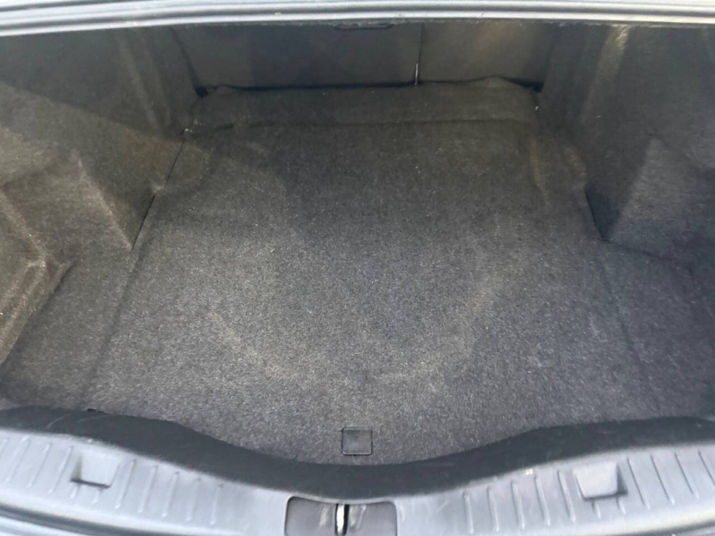 2013 Lincoln MKZ Image 28