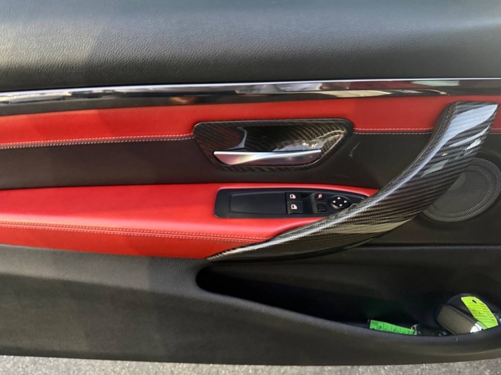 2017 BMW M4 Image 15