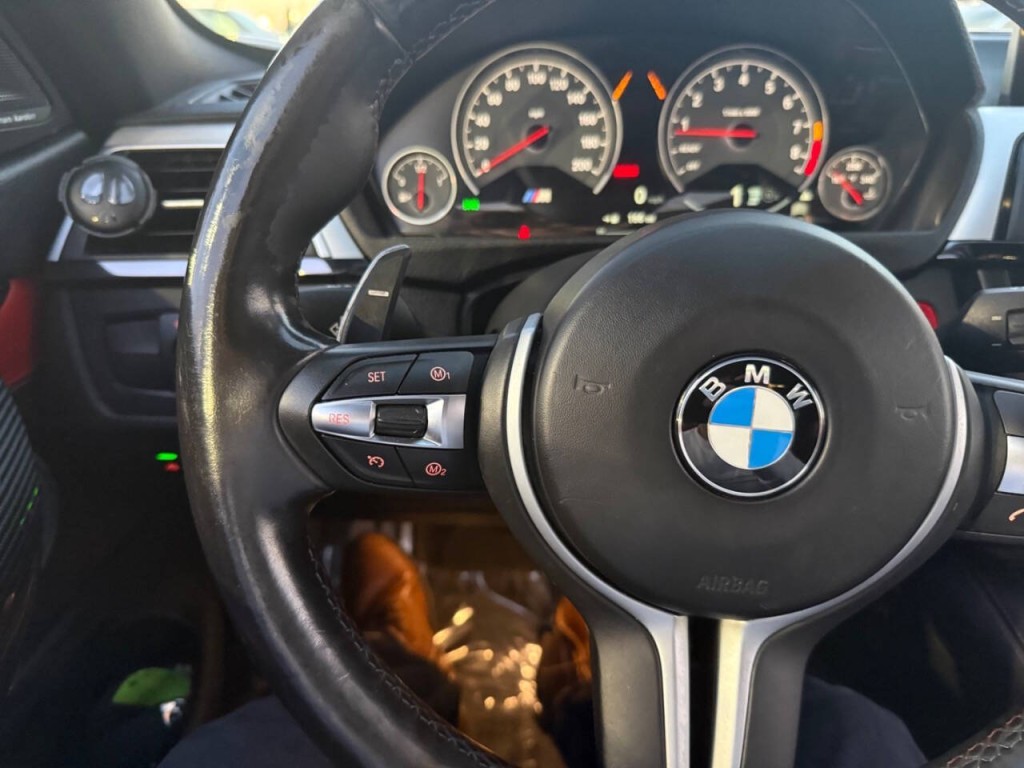 2017 BMW M4 Image 19