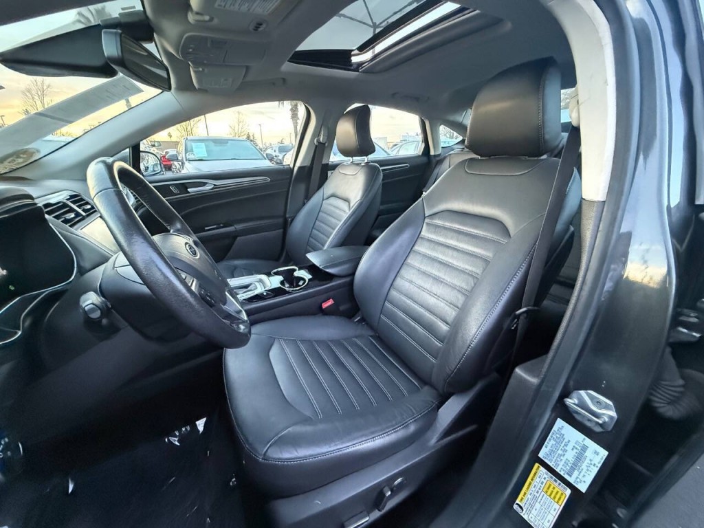 2016 Ford Fusion Image 14