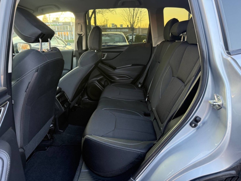 2020 Subaru Forester Image 11