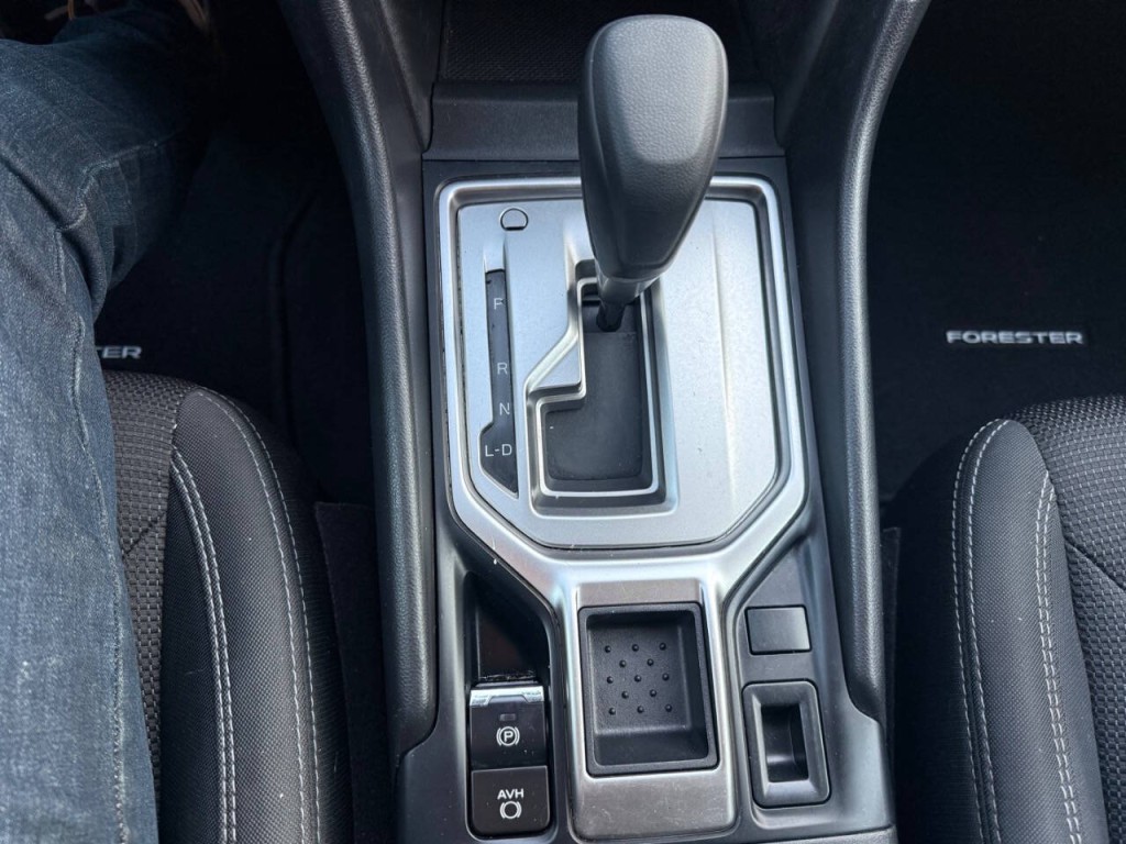 2020 Subaru Forester Image 21