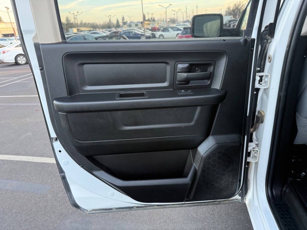 2018 RAM 1500 Image 22