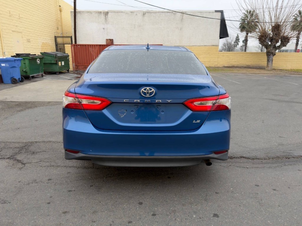2019 Toyota Camry Image 6