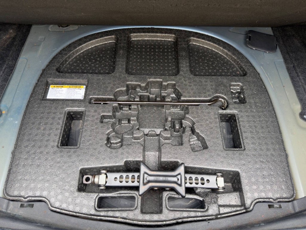 2019 Toyota Camry Image 15