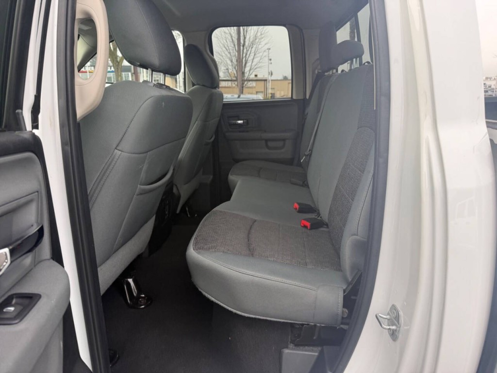 2015 RAM 1500 Image 11