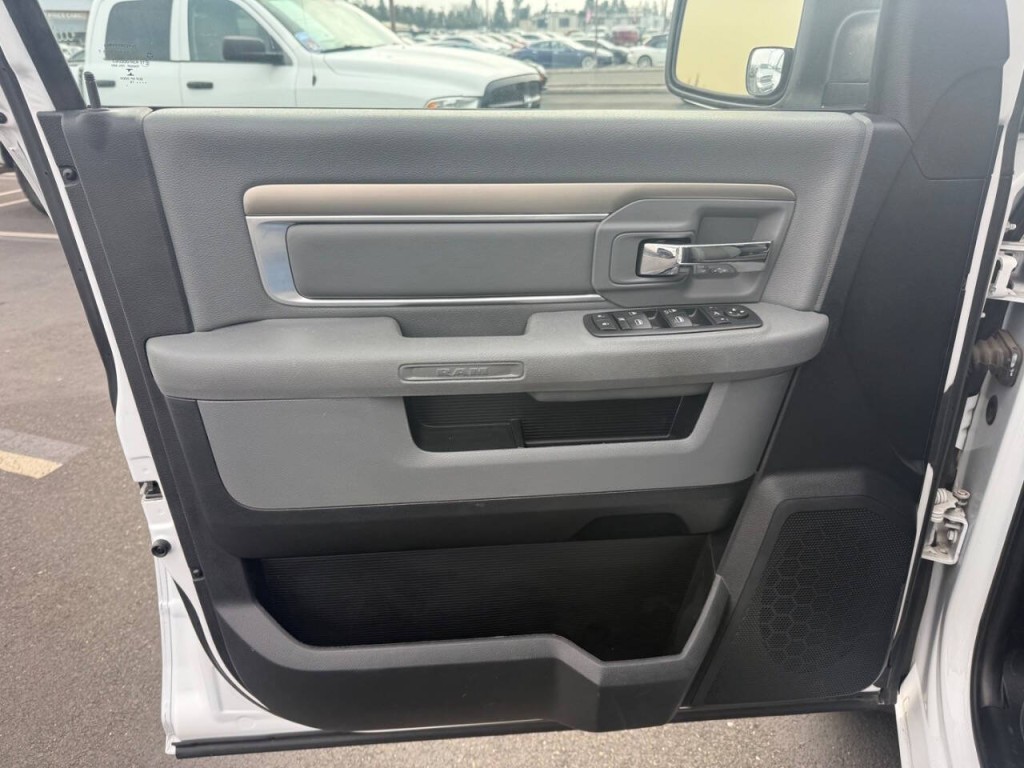 2015 RAM 1500 Image 21