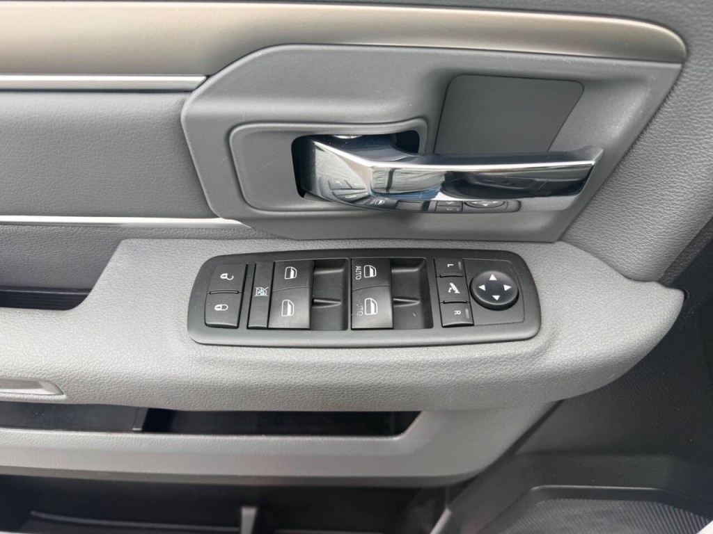 2015 RAM 1500 Image 22