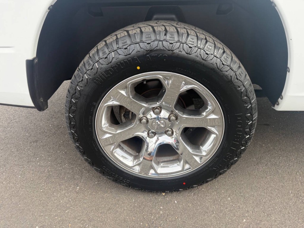 2015 RAM 1500 Image 32