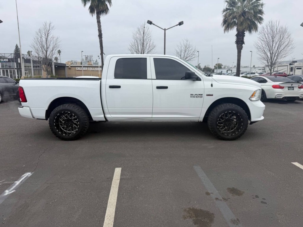 2015 RAM 1500 Image 4