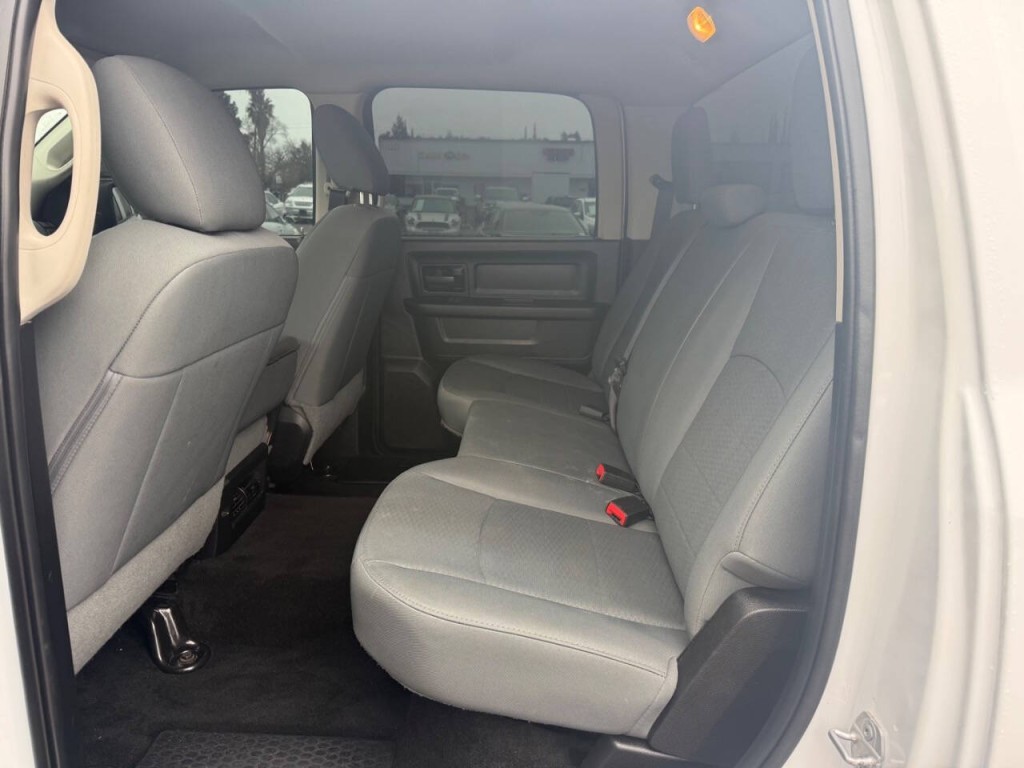 2015 RAM 1500 Image 19