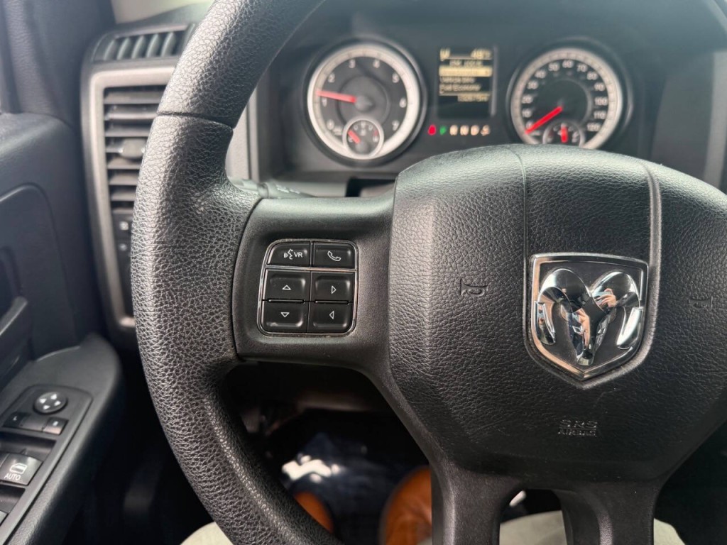 2015 RAM 1500 Image 24