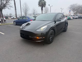 Image for 2024 Tesla Model Y Long Range ID: 7159547