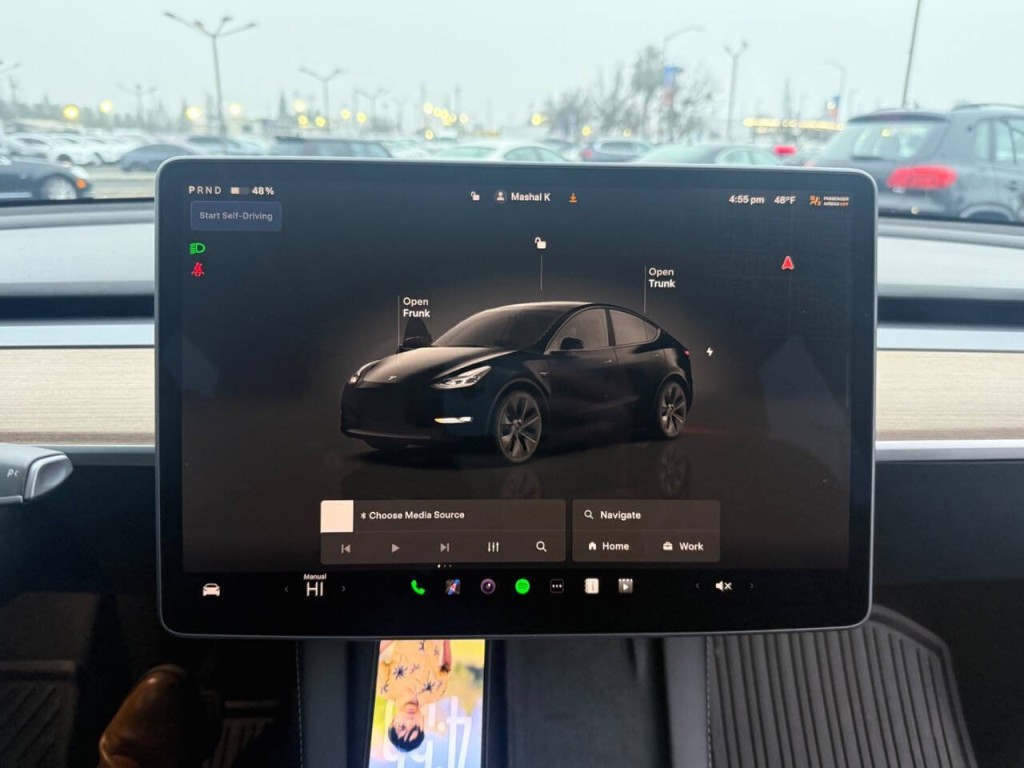 2024 Tesla Model Y Image 16