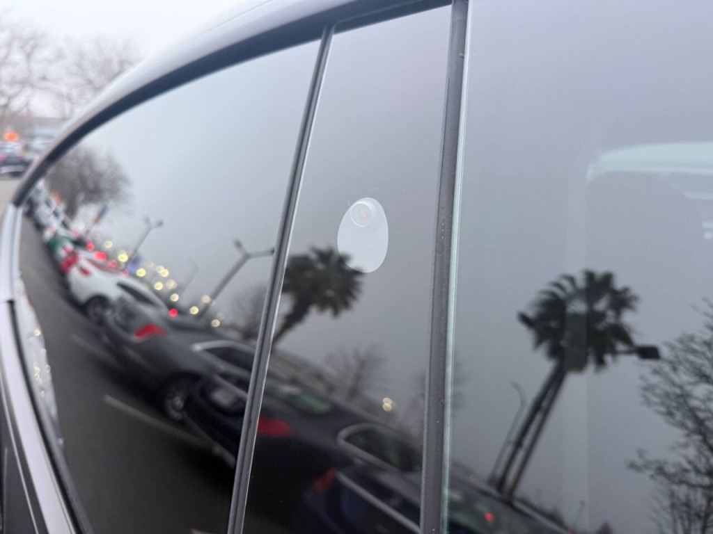 2024 Tesla Model Y Image 35