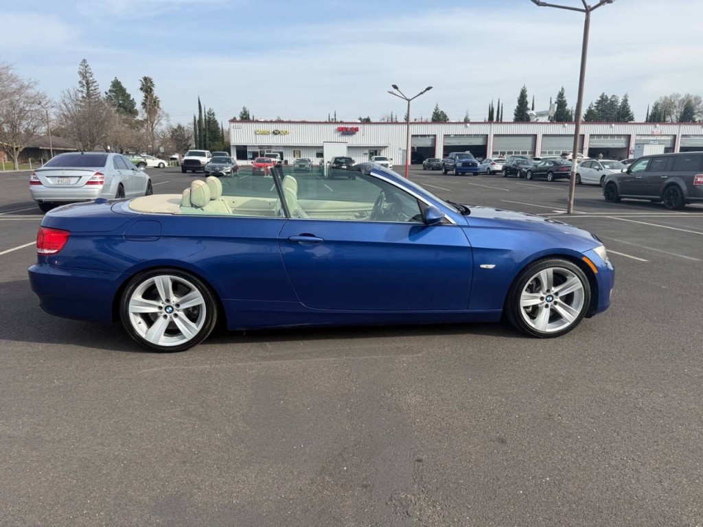 2007 BMW 3 Series Image 4