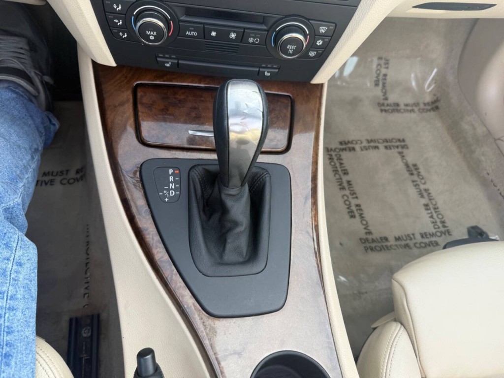 2007 BMW 3 Series Image 17