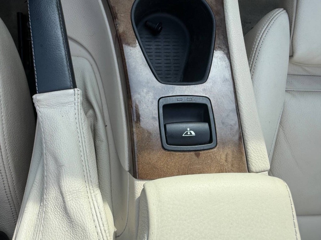 2007 BMW 3 Series Image 18