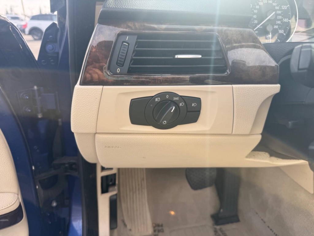 2007 BMW 3 Series Image 21