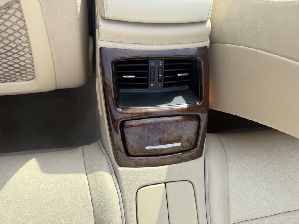 2007 BMW 3 Series Image 24