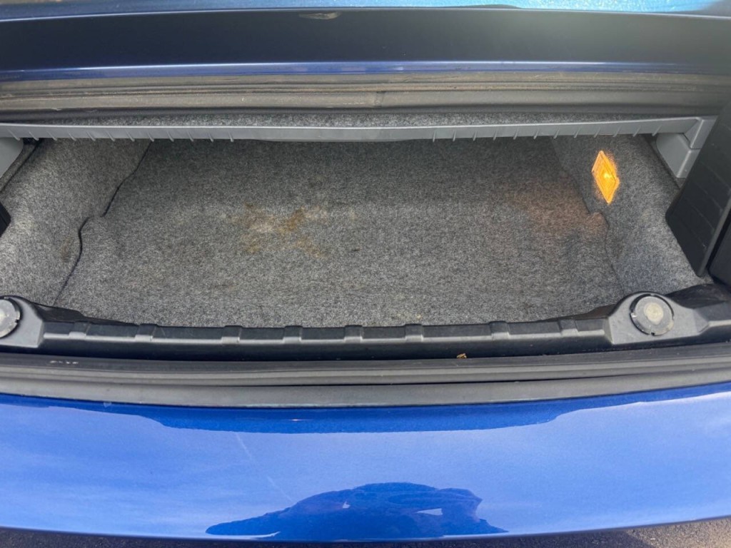 2007 BMW 3 Series Image 26