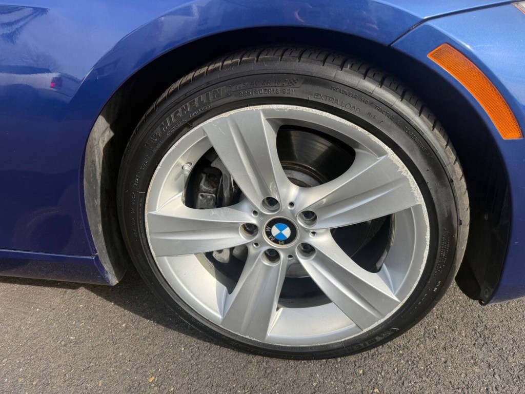 2007 BMW 3 Series Image 31