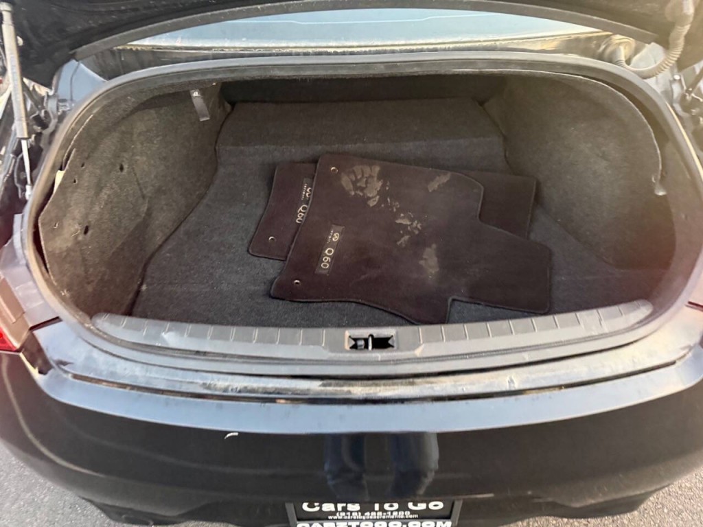 2018 INFINITI Q60 Image 25