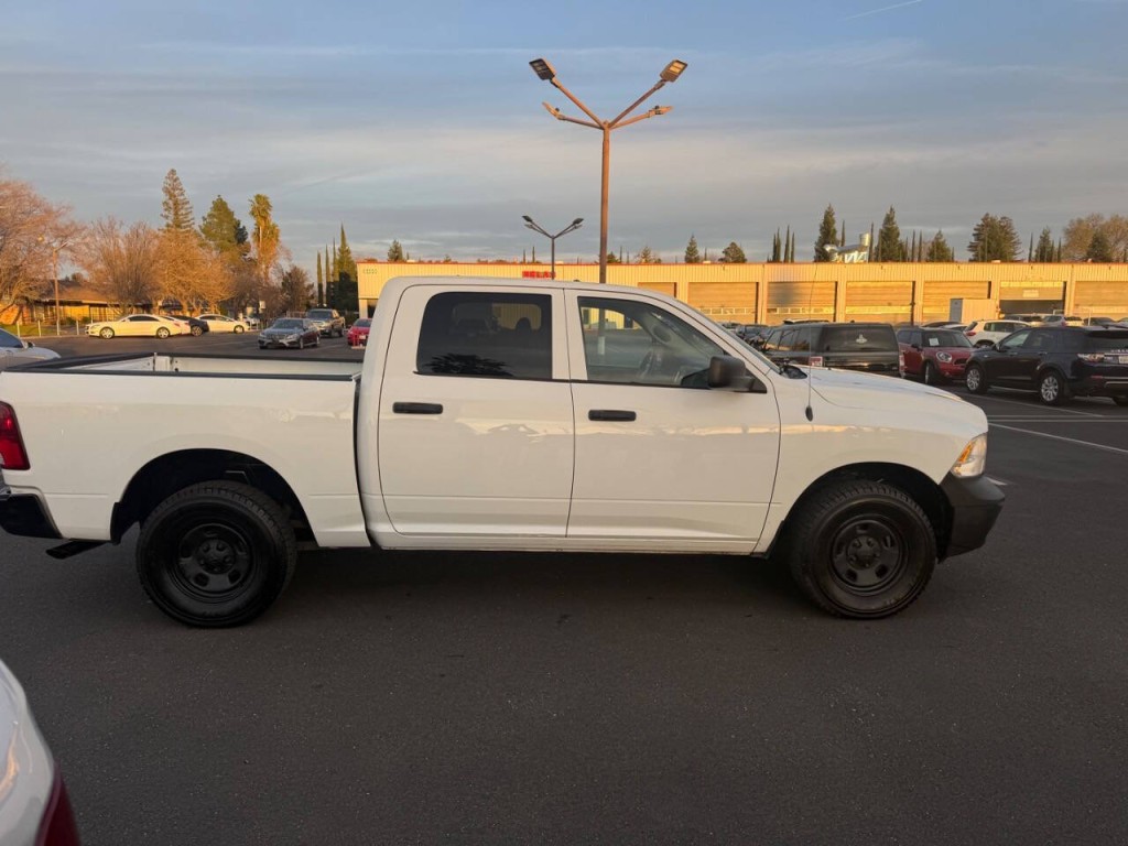 2018 RAM 1500 Image 4