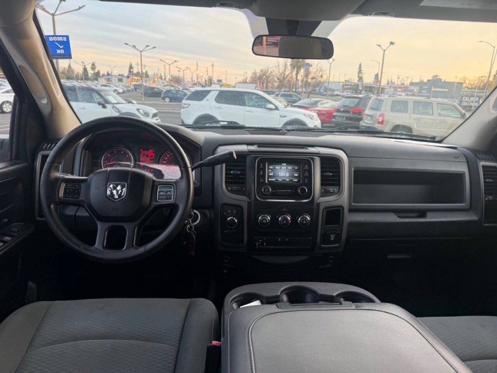 2018 RAM 1500 Image 9