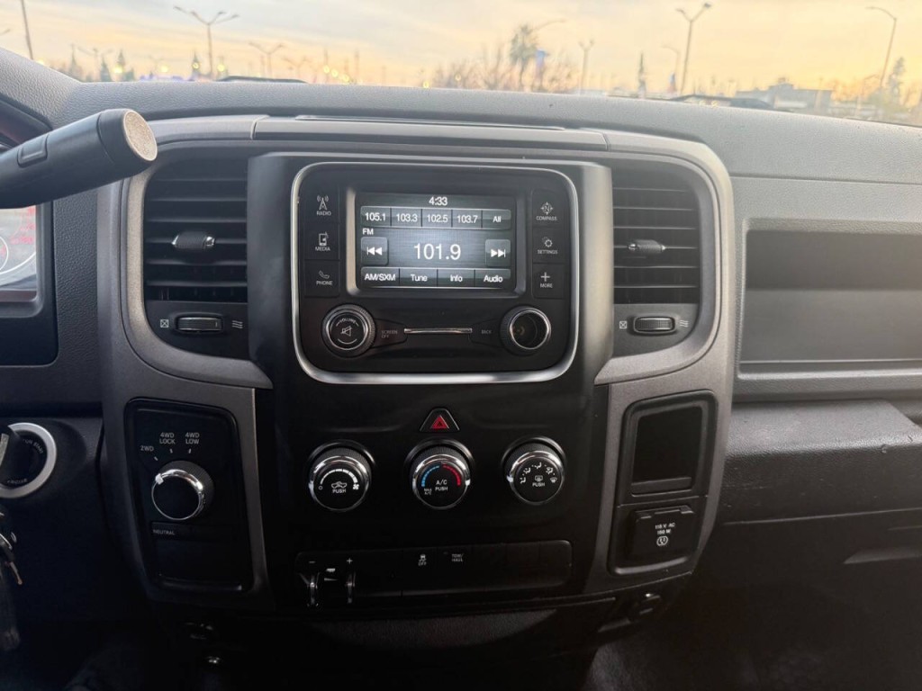 2018 RAM 1500 Image 12