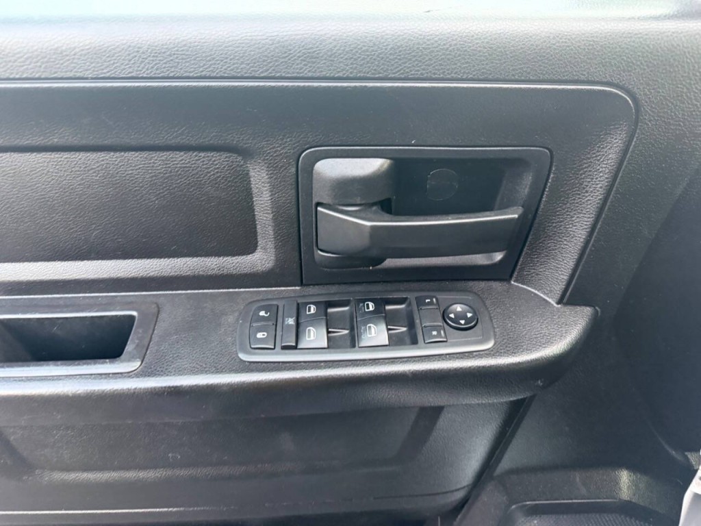 2018 RAM 1500 Image 15