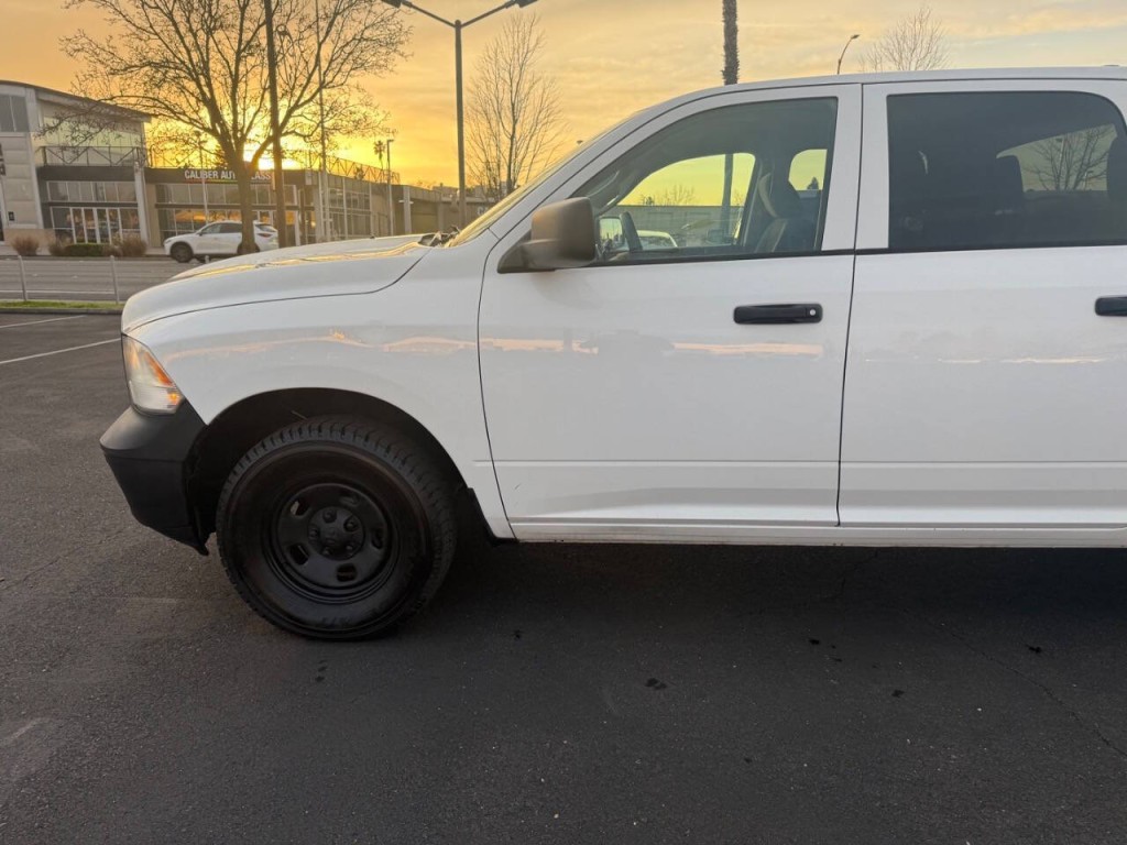 2018 RAM 1500 Image 30