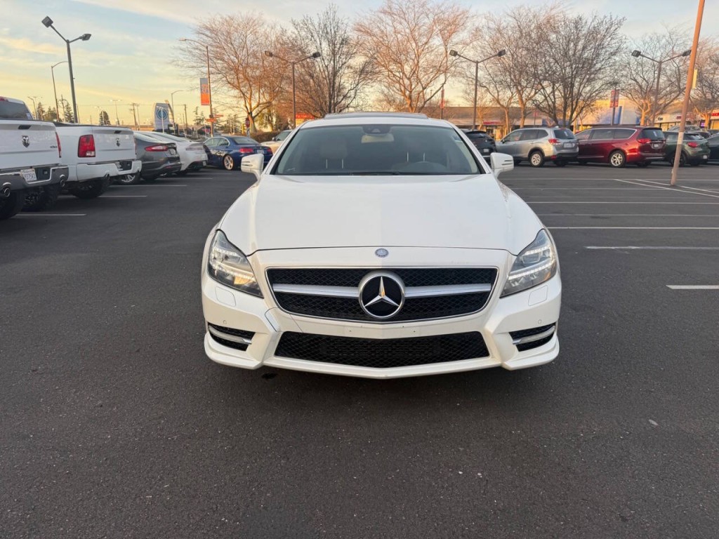 2013 Mercedes-Benz CLS-Class Image 2