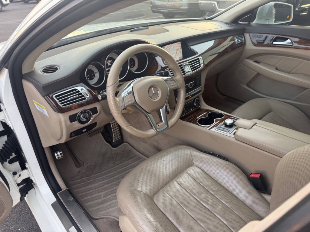 2013 Mercedes-Benz CLS-Class Image 10