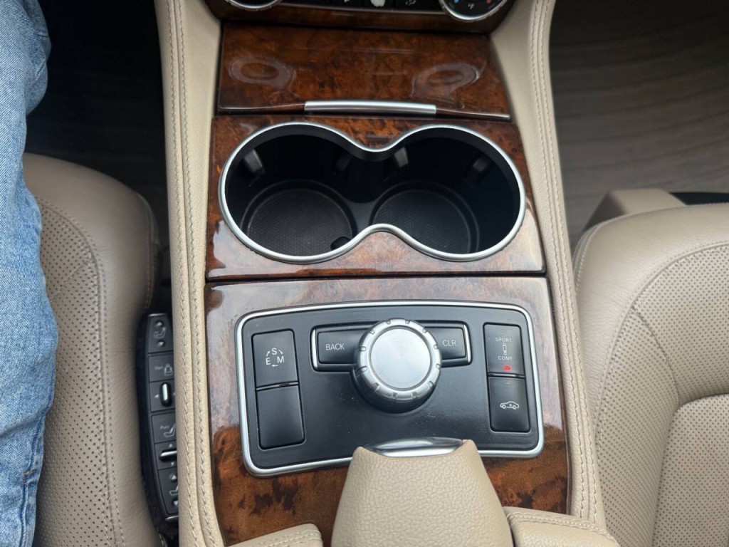 2013 Mercedes-Benz CLS-Class Image 17