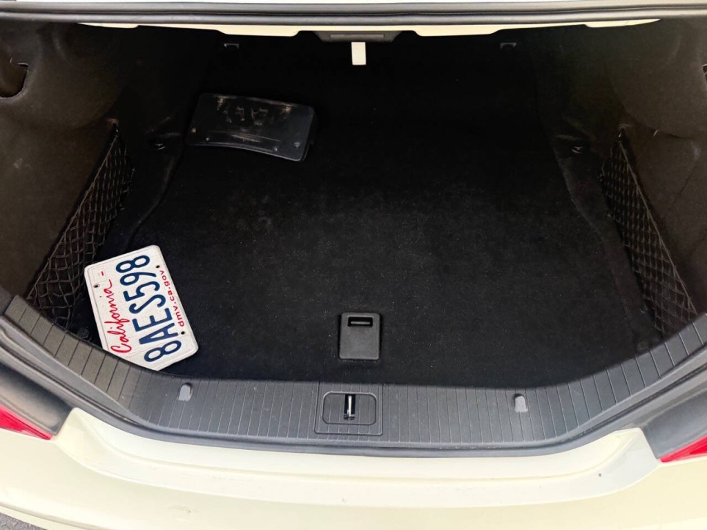 2013 Mercedes-Benz CLS-Class Image 26