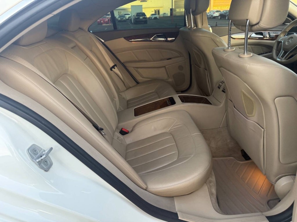 2013 Mercedes-Benz CLS-Class Image 30