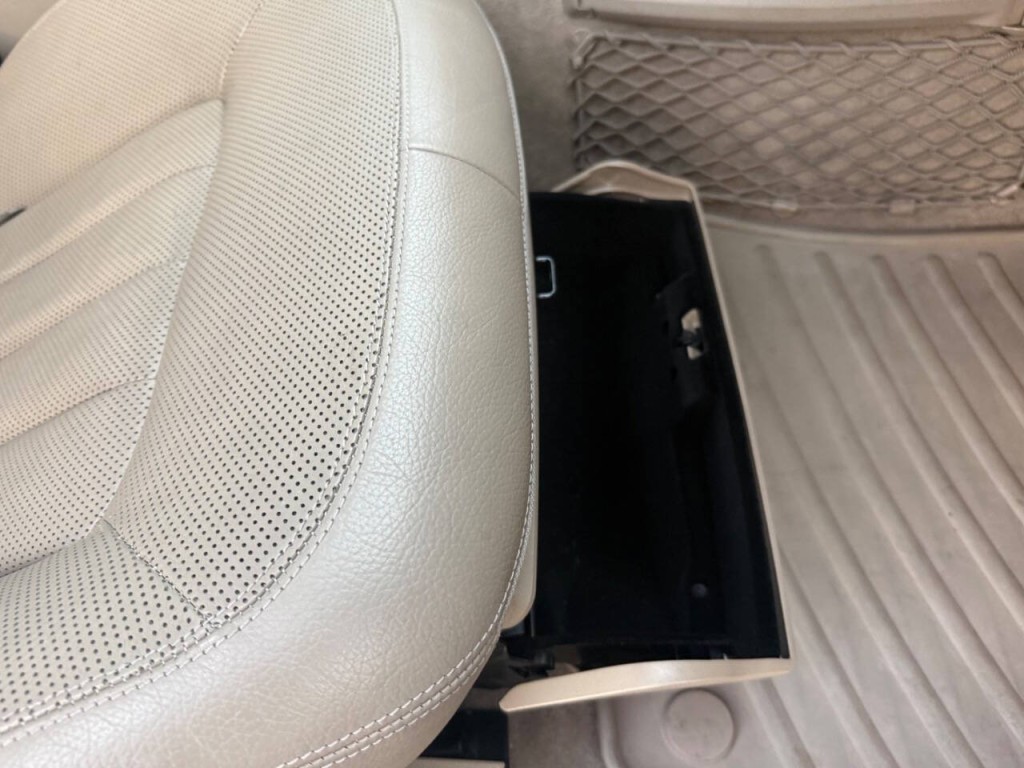 2013 Mercedes-Benz CLS-Class Image 33