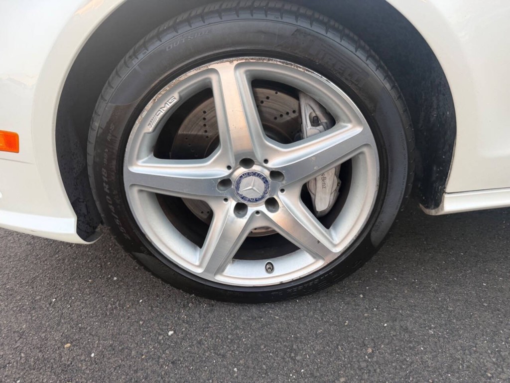 2013 Mercedes-Benz CLS-Class Image 38